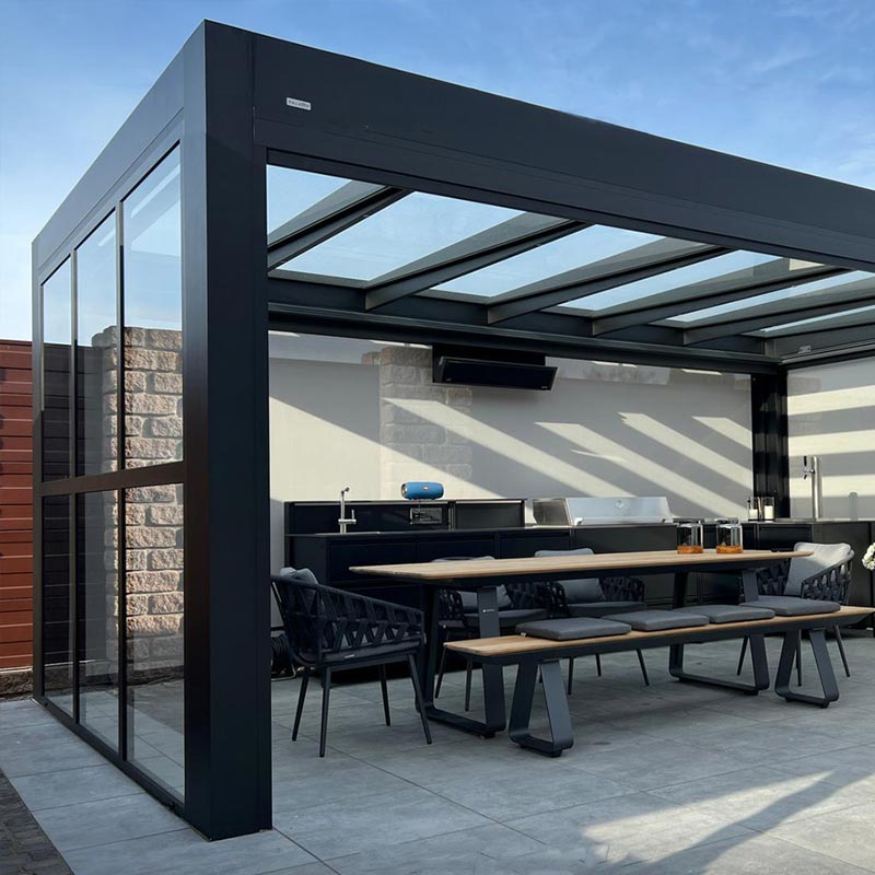 Outdoor Kitchen