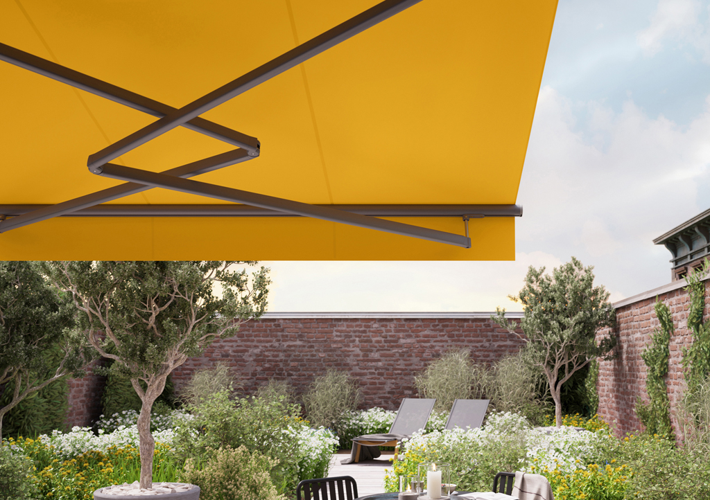 Markilux 1710 Stretch Awning Retracting