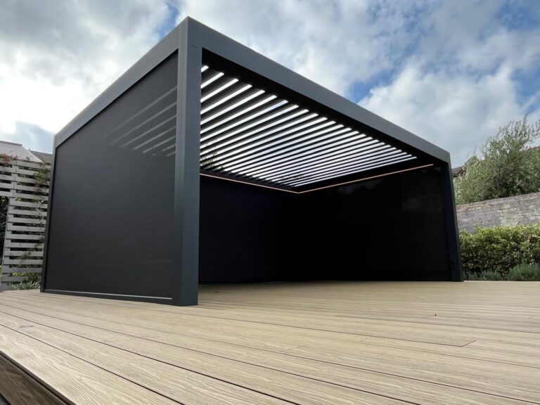 bladed roof pergola with screens