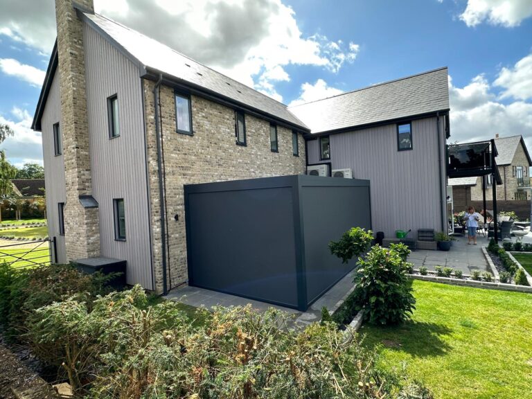 anthracite pergola with shading and screens