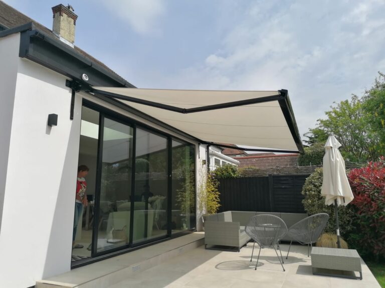 awning in anthracite